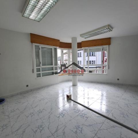 SE ALQUILA LOCAL  AV. ESTACION 15. O BARCO